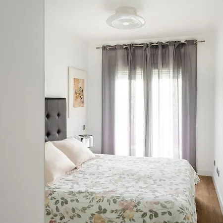 Apartment Abora Garden With Terrace, Pool, Extensive Gardens And Free Parking